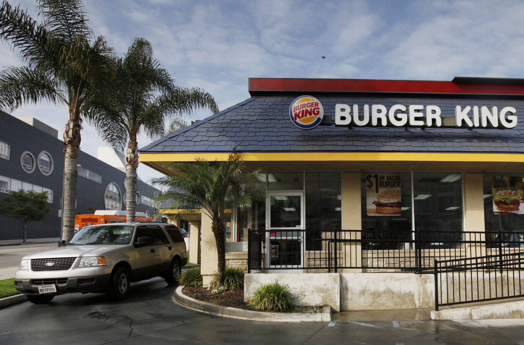10. Burger King (87)